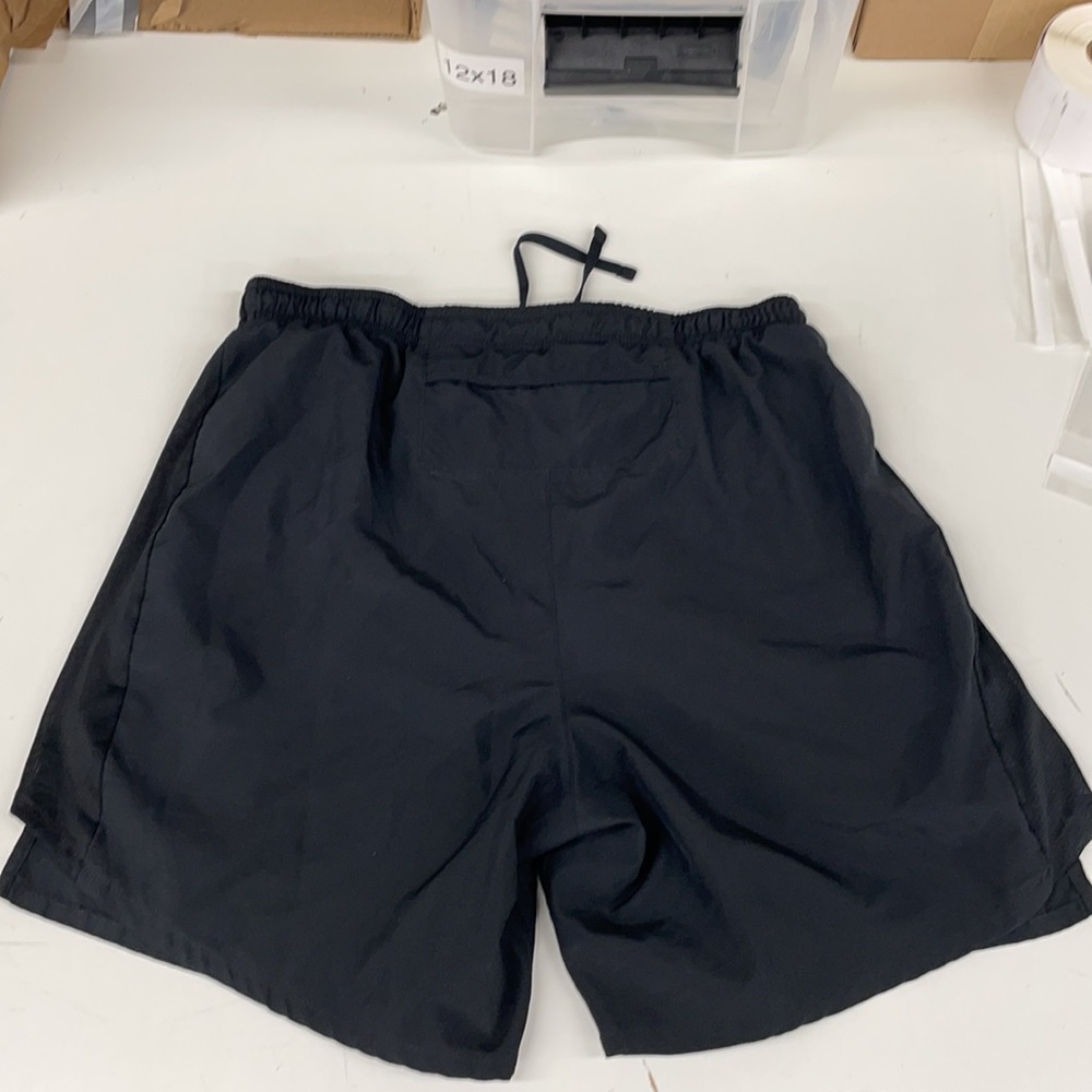 Nike Men's Athletic Shorts (D60) - Picture 2 of 4